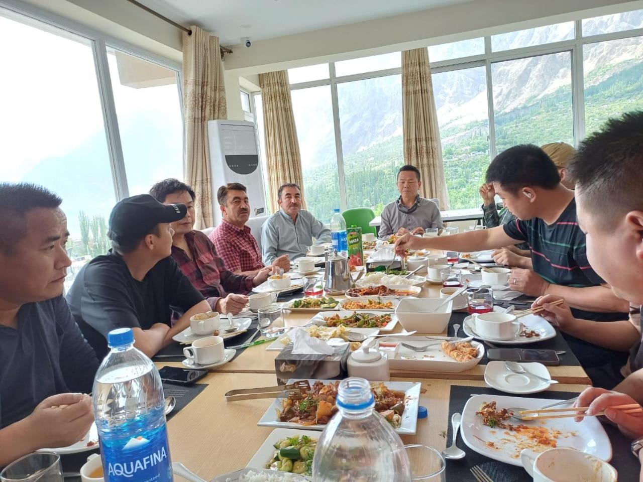 Hilltop Hotel, Hunza Karimabad  外观 照片